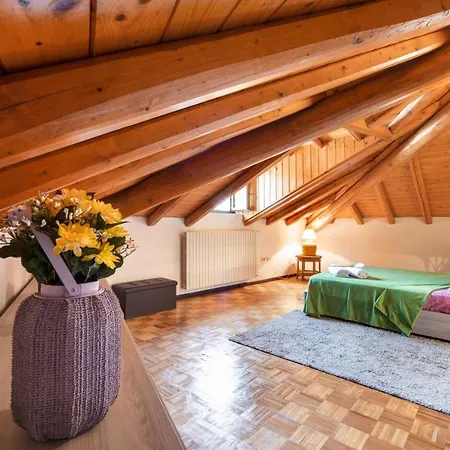 Apartment Mansarda Fra Monte E Lago Esino Lario
